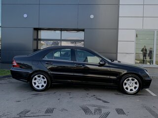 2004 Mercedes-Benz C-Класс 180 II (W203) Рестайлинг, чёрный, 699000 рублей, вид 5