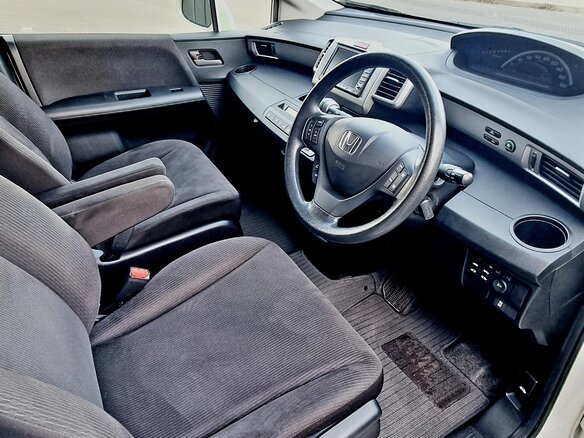 2012 Honda Freed I Рестайлинг, белый, 1245000 рублей - вид 15