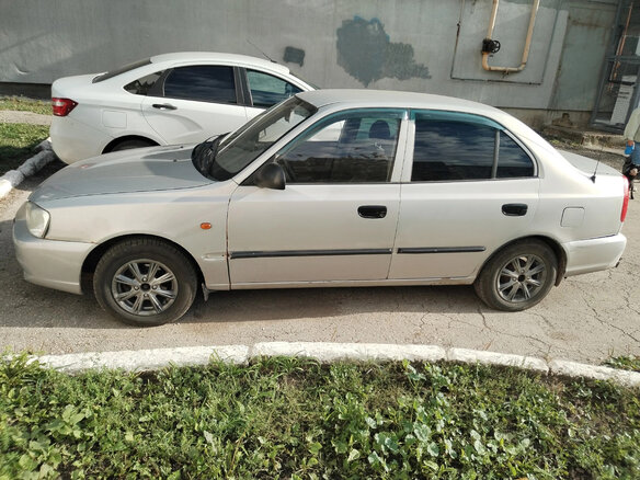 2009 Hyundai Accent ТагАЗ II, серебристый, 300000 рублей - вид 1
