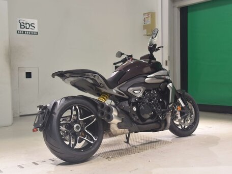 2026 Ducati Diavel V4, фиолетовый, 3250000 рублей, вид 3