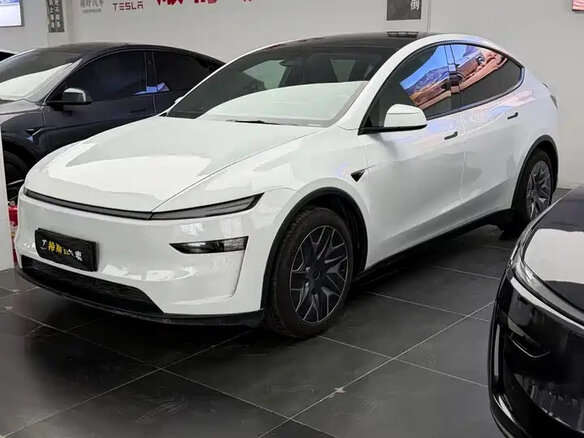 2026 Tesla Model Y L I Рестайлинг, белый