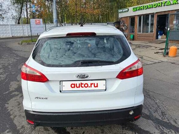 2013 Ford Focus III, белый, 650000 рублей - вид 1