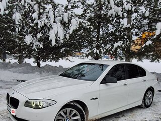 2013 BMW 5 серии 528i xDrive VI (F10/F11/F07), белый, 1790000 рублей, вид 2