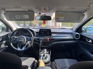 2022 Kia Cerato IV Рестайлинг, синий, 2200000 рублей, вид 4