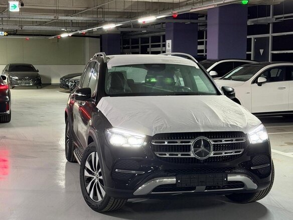 2025 Mercedes-Benz GLE 300 d II (V167) Рестайлинг, чёрный - вид 1