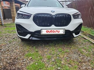 2020 BMW X1 20i xDrive II (F48) Рестайлинг, белый, 3250000 рублей, вид 3