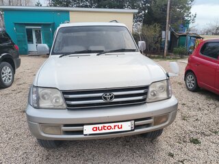 2001 Toyota Land Cruiser Prado 90 Series Рестайлинг, белый, 1000000 рублей, вид 1