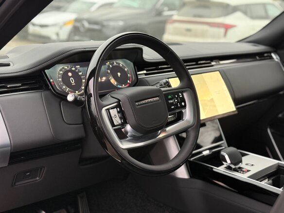 2026 Land Rover Range Rover P530 MHEV V, серый, 22180000 рублей - вид 3