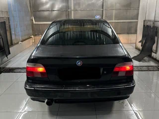 1998 BMW 5 серии 523i IV (E39), чёрный, 260000 рублей, вид 5