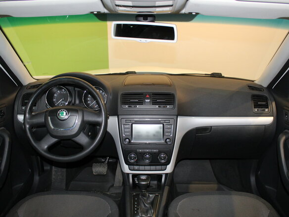 2010 Skoda Yeti I, белый - вид 10