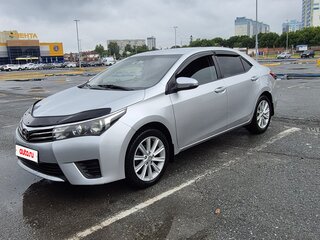 2015 Toyota Corolla XI (E160, E170, E180), серебристый, 1350000 рублей, вид 1