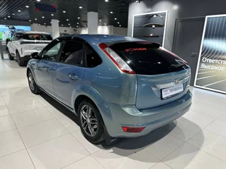 2010 Ford Focus II Рестайлинг, голубой, 448000 рублей, вид 4