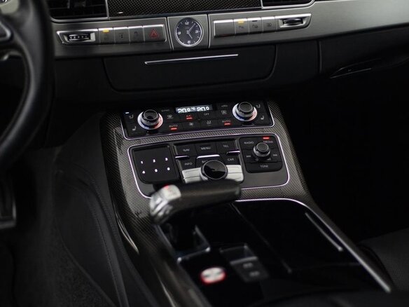 2014 Audi S8 III (D4) Рестайлинг, чёрный, 4500000 рублей - вид 28