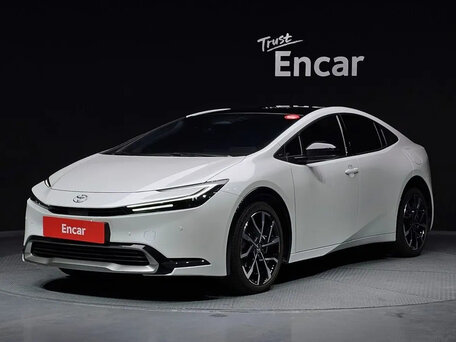 Toyota Prius V (XW60)