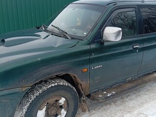 2001 Mitsubishi L200 III, зелёный, 350000 рублей, вид 4