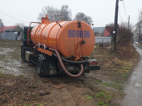 1992 Volvo FE, зелёный, 1750000 рублей, вид 1