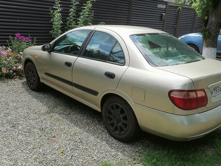 2002 Nissan Almera II (N16) Рестайлинг, золотистый, 339000 рублей, вид 3