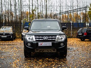 2013 Mitsubishi Pajero IV Рестайлинг 1, чёрный, 1744000 рублей, вид 3