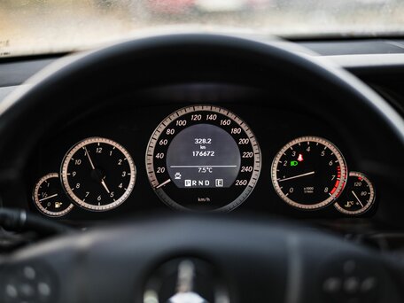 2011 Mercedes-Benz E-Класс 200 IV (W212, S212, C207), чёрный, 1290000 рублей, вид 5