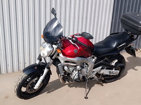 2004 Yamaha FZ6, красный, 480000 рублей, вид 3