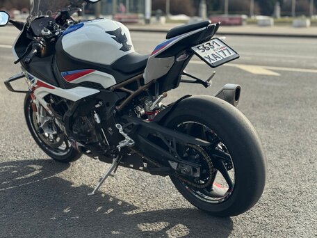 2019 BMW S 1000 RR, белый, 1550000 рублей, вид 4