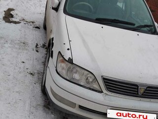 1999 Toyota Vista V (V50), белый, 350000 рублей, вид 1