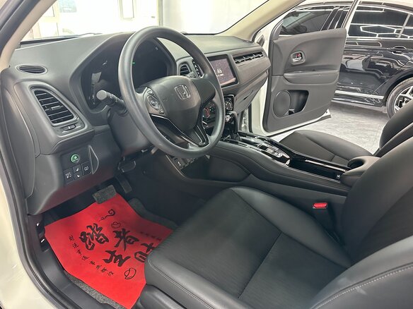 2022 Honda Vezel I Рестайлинг, белый, 1495007 рублей - вид 6