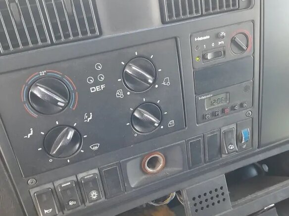 2000 MAN F 2000, красный, 1050000 рублей - вид 16