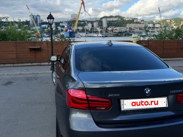 2018 BMW 3 серии 320i xDrive VI (F3x) Рестайлинг, серый, 2500000 рублей - вид 7