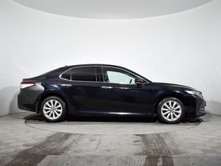 2021 Toyota Camry VIII (XV70), чёрный, 2370000 рублей, вид 4