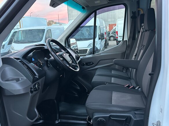 2022 Ford Transit, белый, 3450000 рублей - вид 9