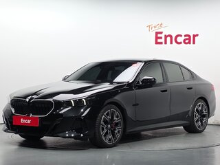2026 BMW 5 серии 530e xDrive VIII (G60/G61/G68), чёрный, 9576000 рублей, вид 1