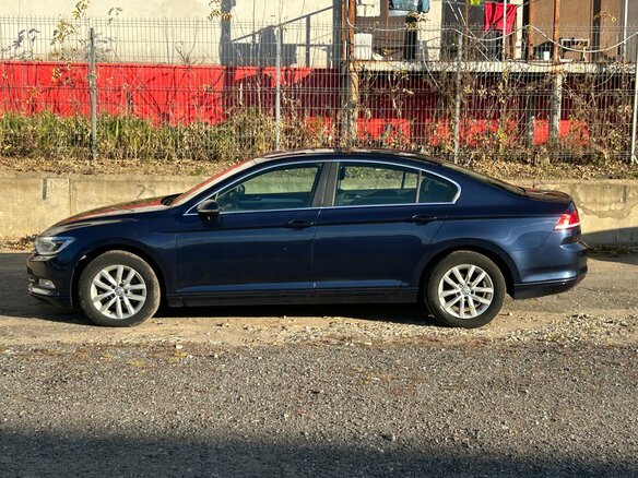 2017 Volkswagen Passat B8, синий, 1450000 рублей - вид 7