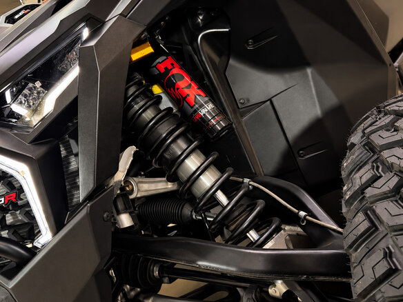 2026 Polaris RZR PRO R, чёрный, 6399000 рублей - вид 9