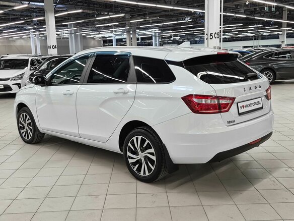 2018 Lada (ВАЗ) Vesta SW I, белый, 1029000 рублей - вид 4