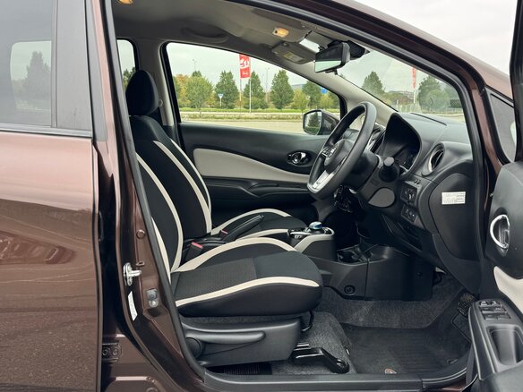 2019 Nissan Note e-Power II Рестайлинг, коричневый, 1537000 рублей - вид 14