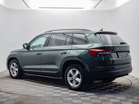 2021 Skoda Kodiaq I, зелёный - вид 2