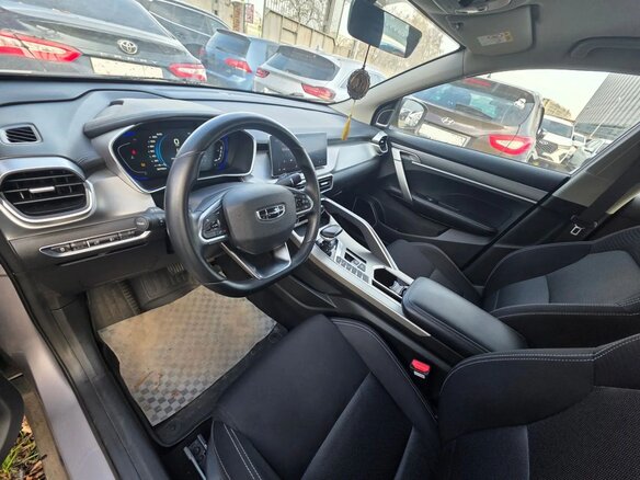 2022 Geely Coolray I, серый, 1440000 рублей - вид 2
