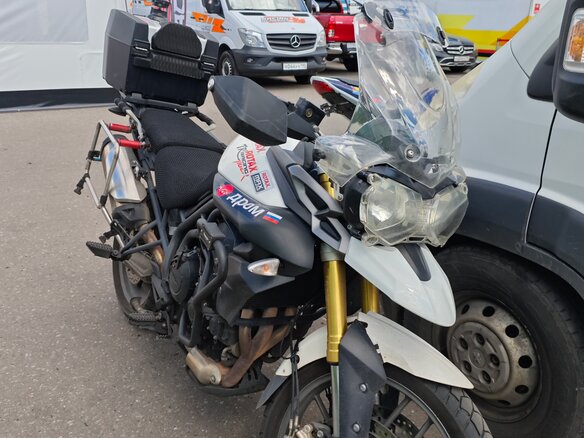 2014 Triumph Tiger 800, белый, 600000 рублей - вид 1