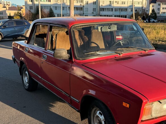 1995 Lada (ВАЗ) 2107, красный, 78000 рублей - вид 3
