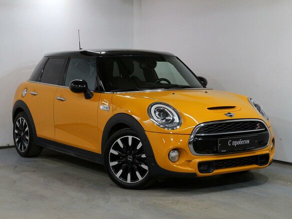 2014 Mini Hatch Cooper S III (F55/F56), жёлтый - вид 2