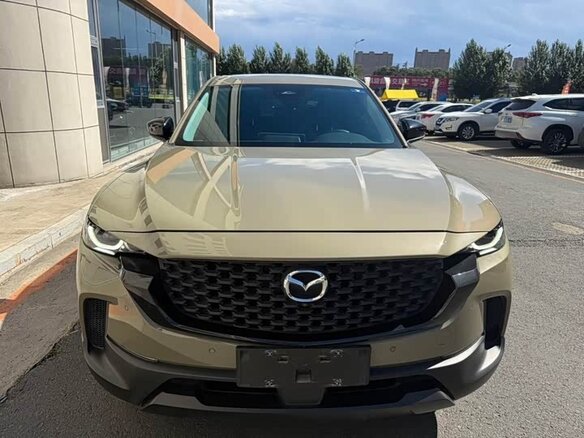 2023 Mazda CX-50, бежевый, 1976000 рублей - вид 1