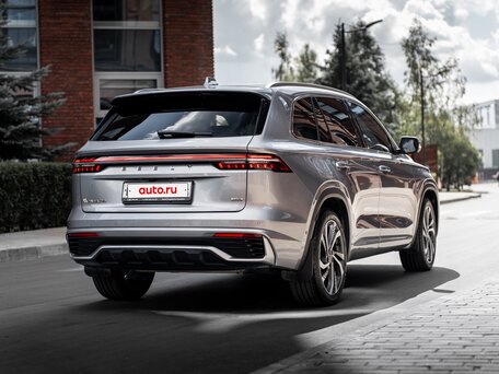 2025 Geely Monjaro I, серебристый, 3850000 рублей, вид 2