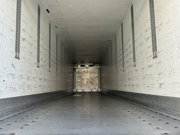 2011 Schmitz Cargobull SKO, белый, 2150000 рублей - вид 16