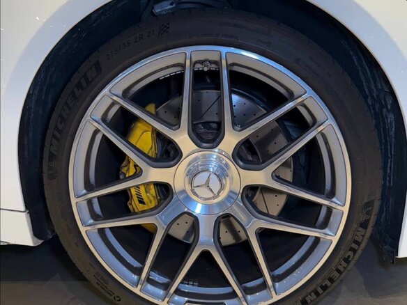 2022 Mercedes-Benz AMG GT 4-Door Coupe 43 I, белый, 10900000 рублей - вид 27