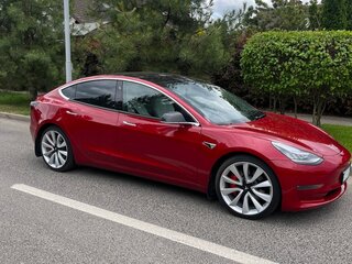 2018 Tesla Model 3 Performance I, красный, 3100000 рублей, вид 2