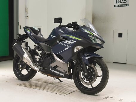 2021 Kawasaki Ninja 400, синий, 670000 рублей, вид 1