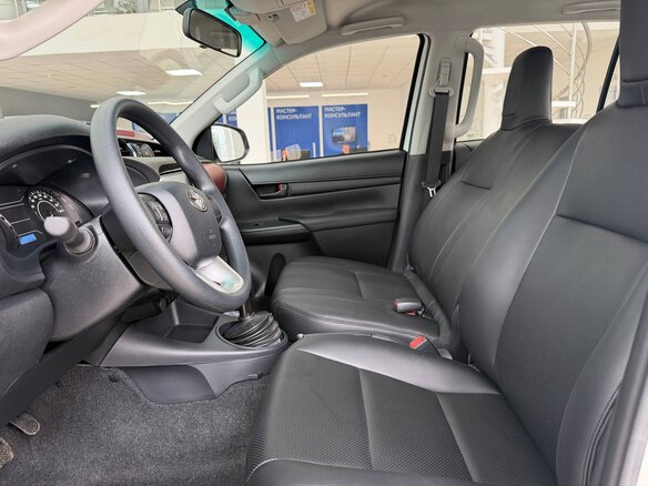 2026 Toyota Hilux VIII Рестайлинг 2, белый, 5900000 рублей - вид 8
