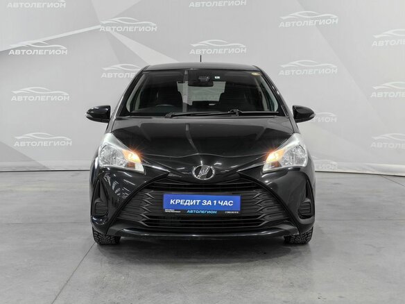 2018 Toyota Vitz III (XP130) Рестайлинг 2, чёрный, 975000 рублей - вид 7