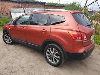 2008 Nissan Qashqai+2 I, красный, 960000 рублей, вид 5
